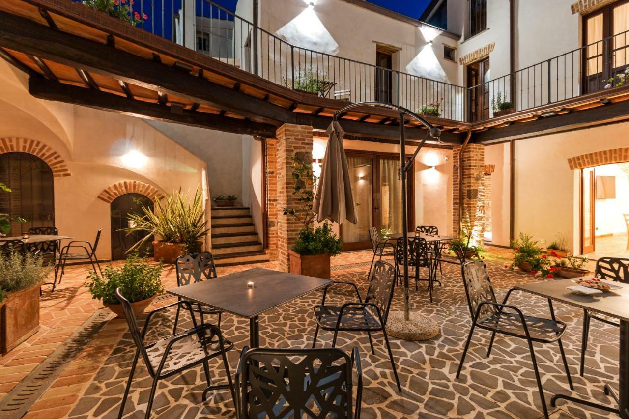 Domo Pro Vois Otel Orosei Dış mekan fotoğraf